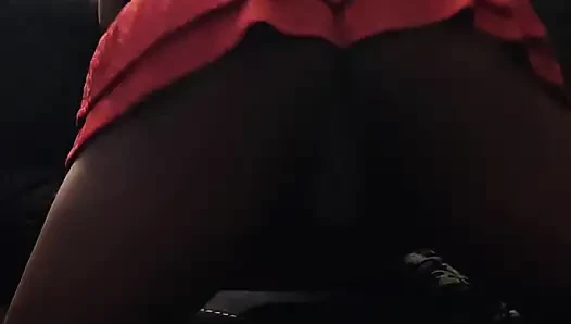 Sadece küçük bir göt sallıyor