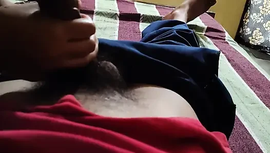 Hintli desi köylü sevgilisinin yarağını emiyor ve boşalıyor