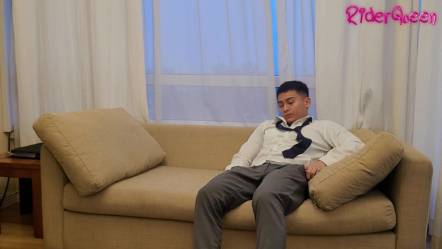 Student comes over alone to bang his stepmom - Quick, before my husband gets home!