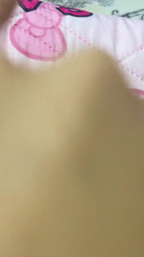 What a Delightful Woman She Is When She Masturbates Her Juicy Pussy