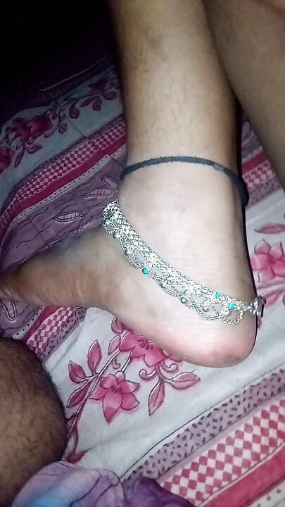 Husband ne bibi ko nanga krke chudai ki