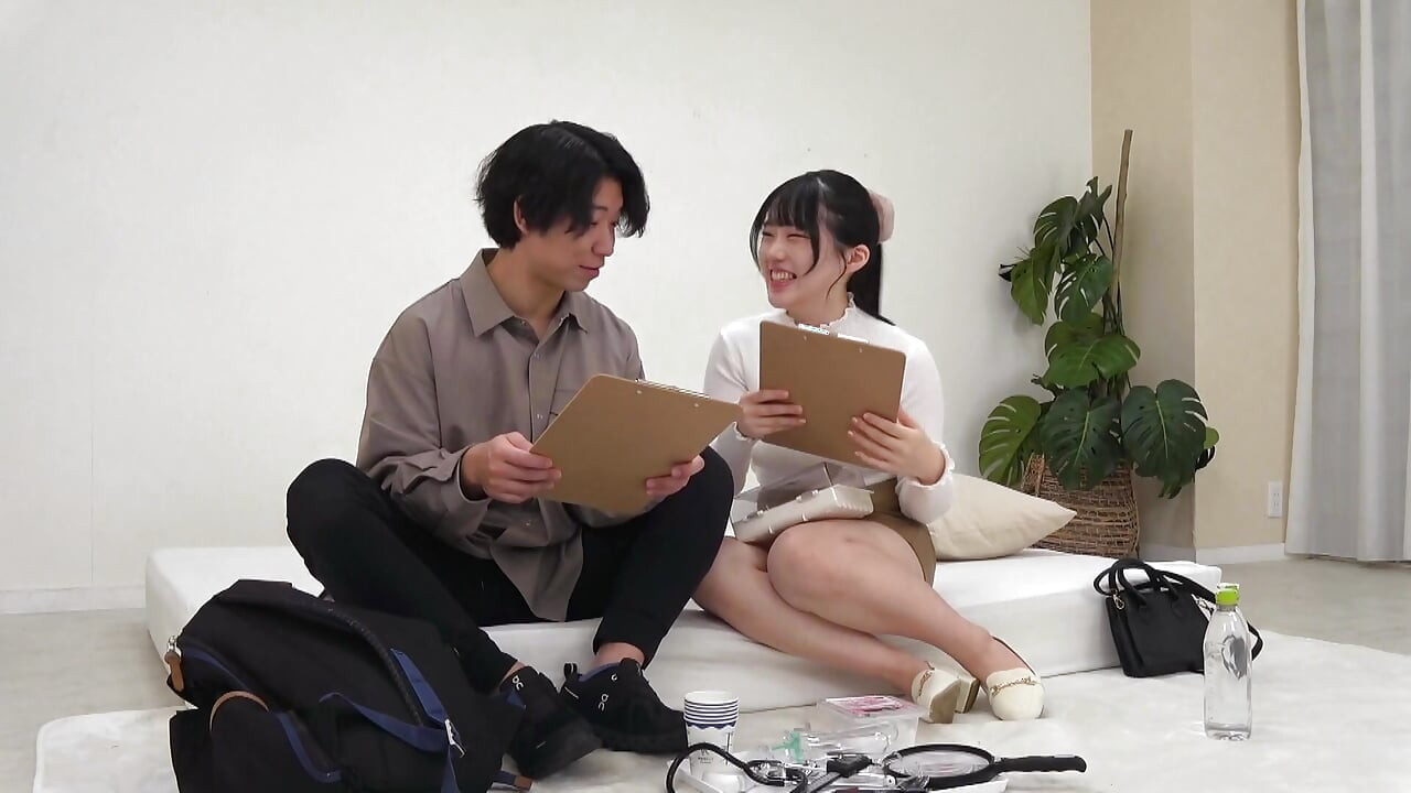 Part 1: A friendship verification project between a college student and a boy and girl who have been childhood friends for 10 years—an adult doctor pretend experience!