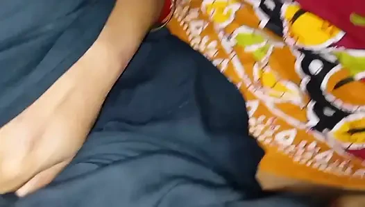Village aunty ke sath romantic Bhari desi chudai