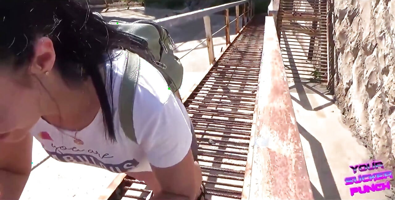 Outdoor Amateur Blowjob - Część 1