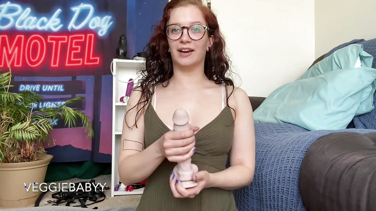 Joc cu striptease cu tachinare cu instrucțiuni de masturbare
