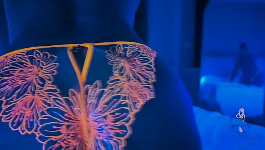 Lights Down, Glow up