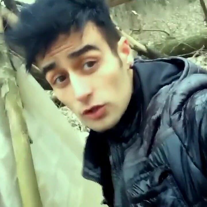 Quick Cumshot on the Picnic Tent in a Forest