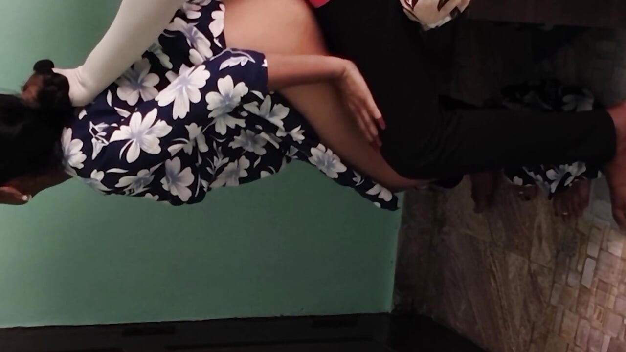 Devar India ngentot kakak ipar india yang hot