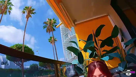 Komşuların bana bakmasını umarak sakso