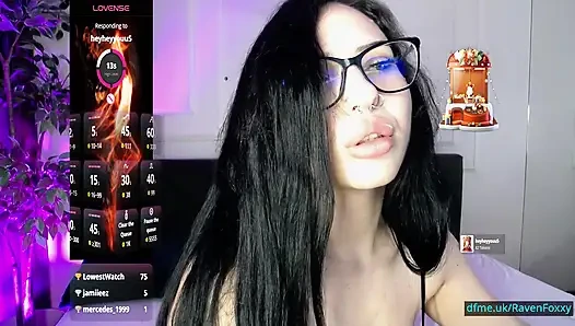 Ravenfoxxy sama mahasisw pejuhnya dengan ganas