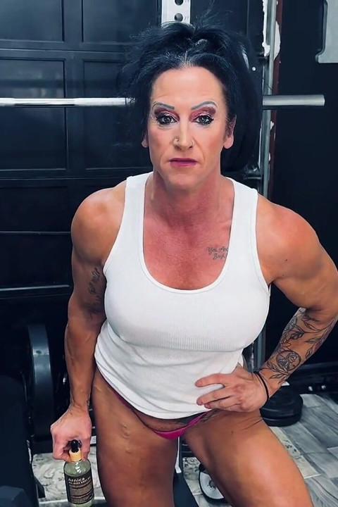 Kandy Flexes and Controls Your Load