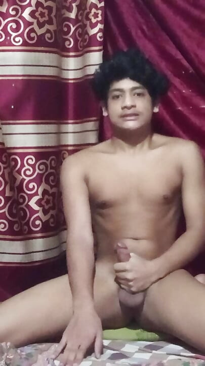 Sensual Bedroom Moments - Passionate Play with Soft Touch