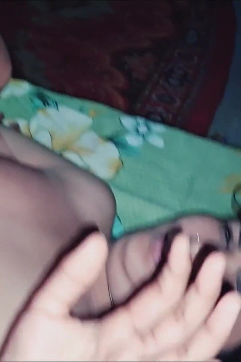 Latika mit jüngerem stiefbruer ficken