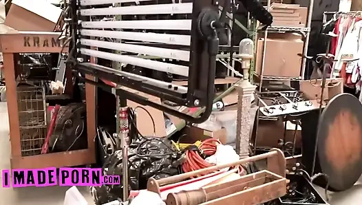 Quarantäne lockdown-sex mit Harmony Wonder