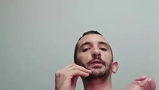 Büyük dölünü boşaltan genç kız