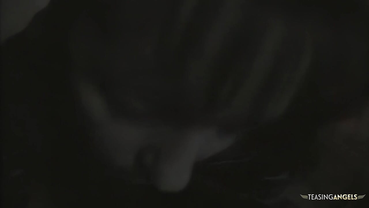 Uske drishtikon se uski ashlil bahut svadisht lag rahi thi islie usne use achchhi tarah se choda.