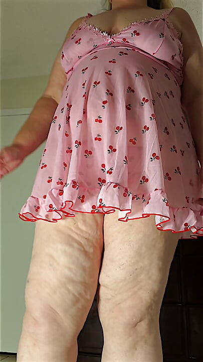 Even if you are caught watching videos of my big fat ass and jerking off, I don’t care, still gonna show you this fat pussy