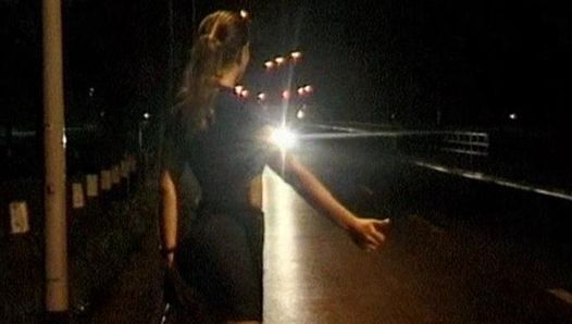 Nena alemana recogida para sexo anal en la calle