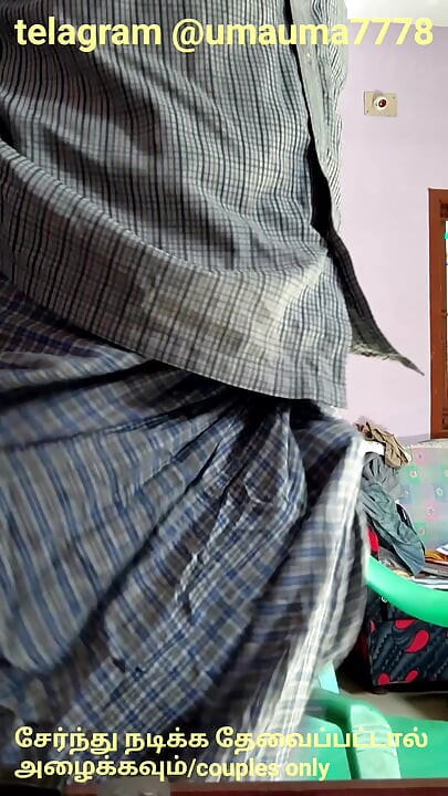 घर में तमिल परिपक्व आदमी हस्तमैथुन
