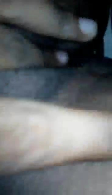 SRilankan girl fingering 2