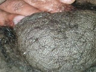 Fat hairy pussy french