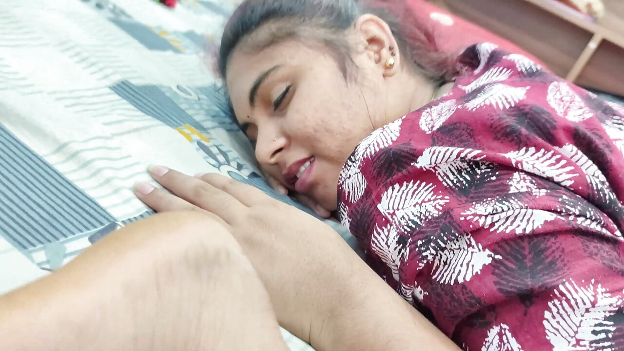 pés beijam com lambida de buraco anal