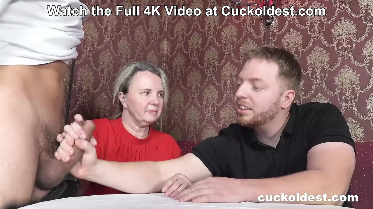 为了戴绿帽子帮我的老婆被年轻男人干