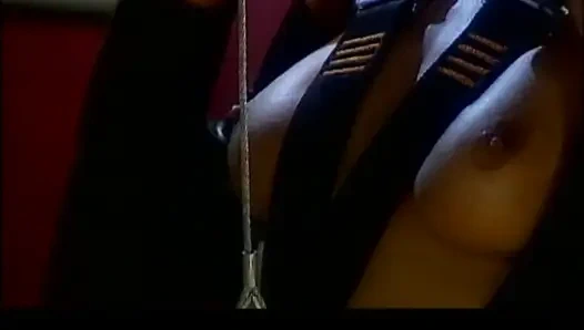 Güzel orta yaşlı seksi kadın ve büyük yarak için esaret seksi