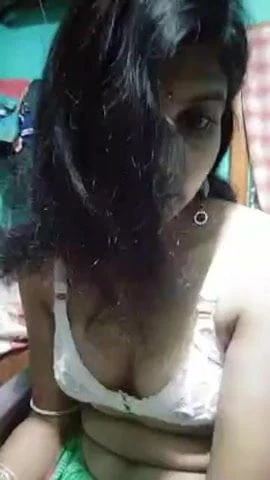 हॉट और सेक्सी भाभी शो देसी बॉडी