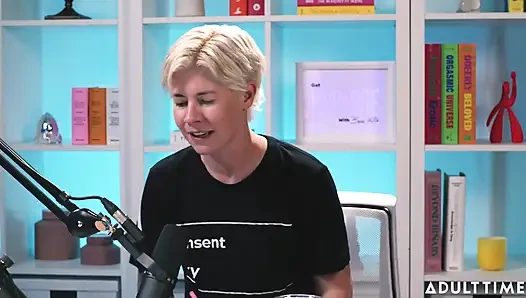 Lilly Bell teşhircilik, seks ve güçlendirme | Adult Time Podcast