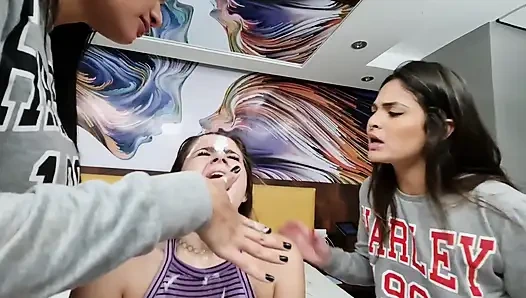Meludah gang bang pesta ludah ekstrem
