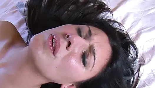 Deep and Hard Anal Penetration for an Amateur Sexy Brunette