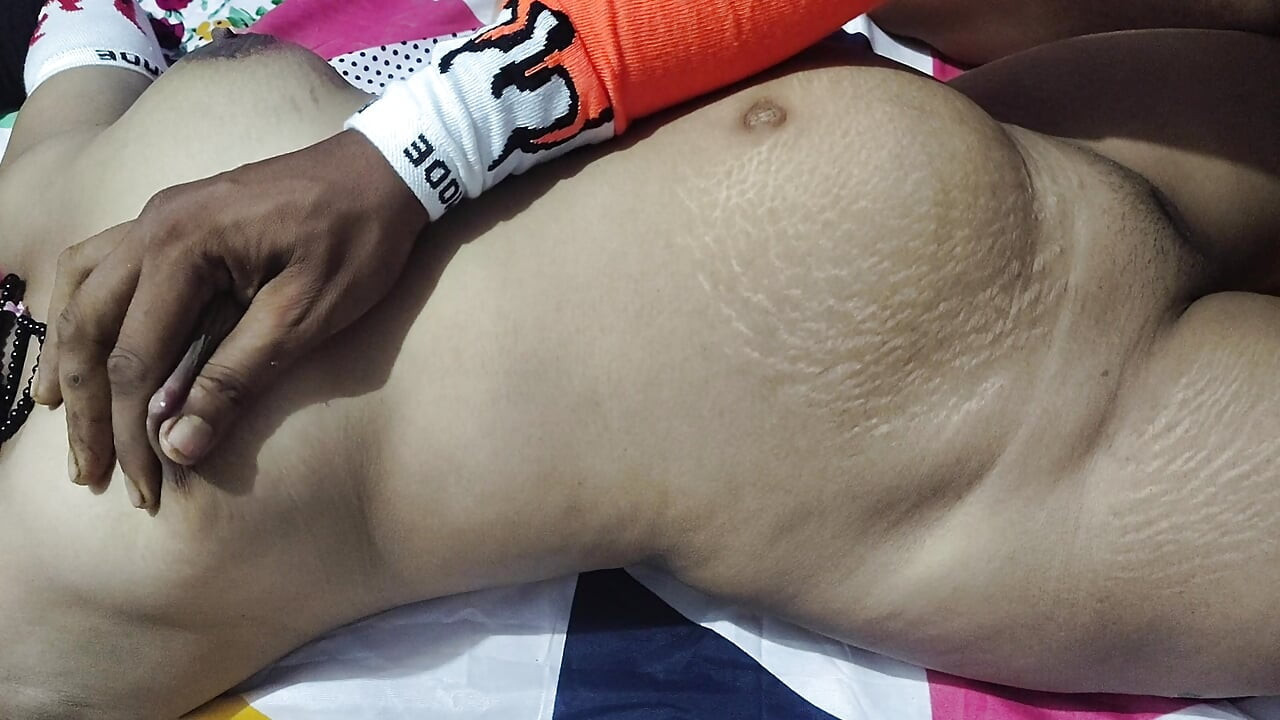 배다른 여동생의 빨아주기 HD 화질