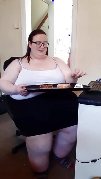 ŠEFOVA FANTAZIJA KRAFNA SSBBW