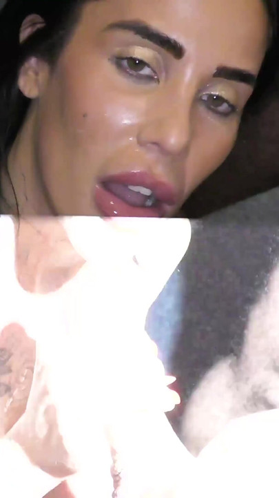 Seksi Alice Judge için ilk bukkake