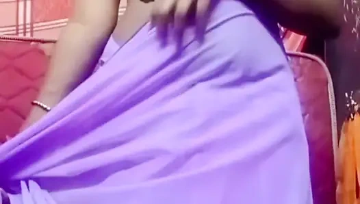 Video vibrator renu si istri hot india lagi asik muasin memeknya pakai vibrator sambil bugil! Renuraj