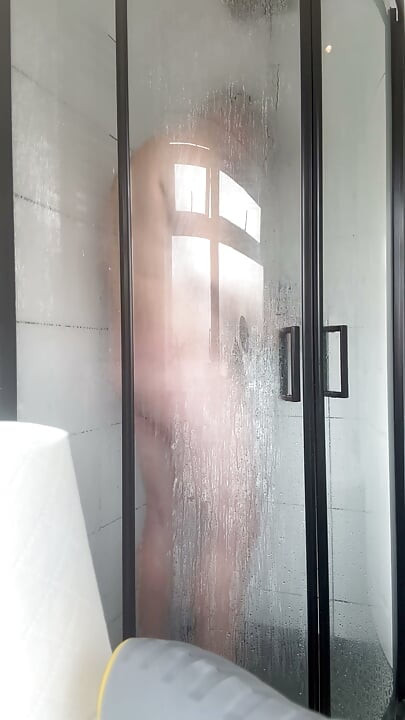 Horny Man Strips and Shaves off Pubic Hair