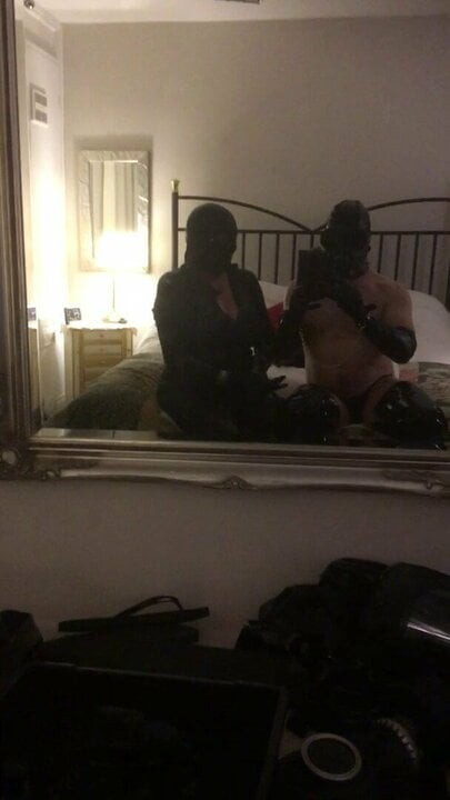 gasmask play