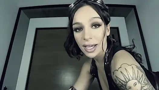 Vrcosplayx - april olsen si cewek nakal rambut pirang pengisap besar pengen banget sama kamu bagian 1