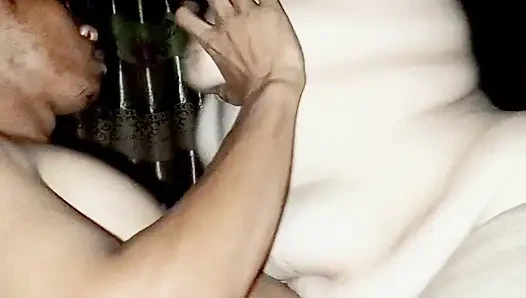 Ateşli ve seksi komşumu sikiyorum