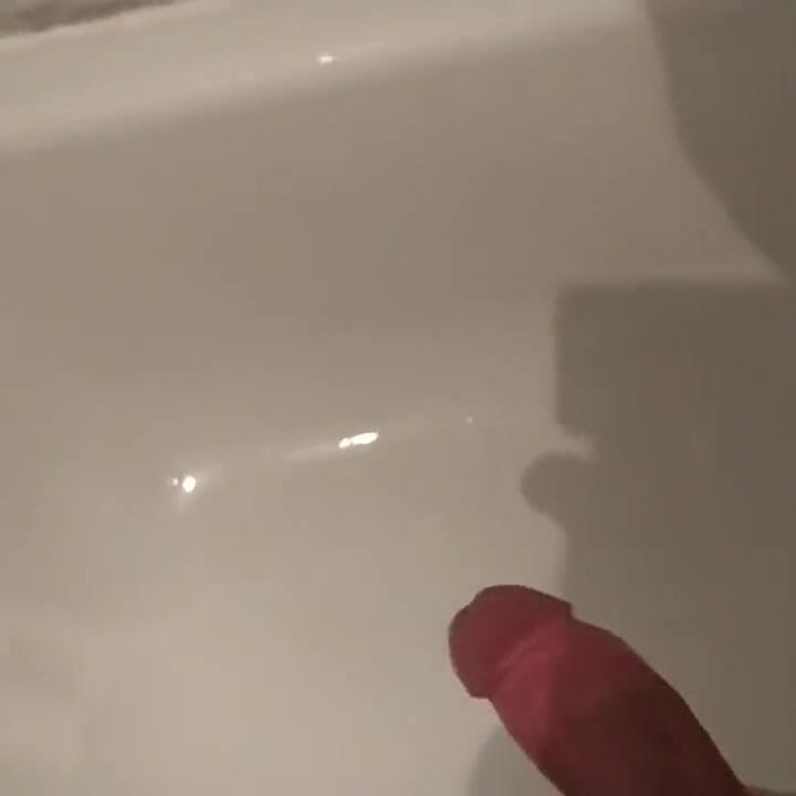 我再也无法阻止我坚硬的大鸡巴射精的泉水了.