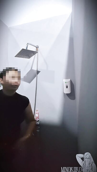 Showering at Public Gym Bathroom For My Lovely Boyfriend - Minokiiko