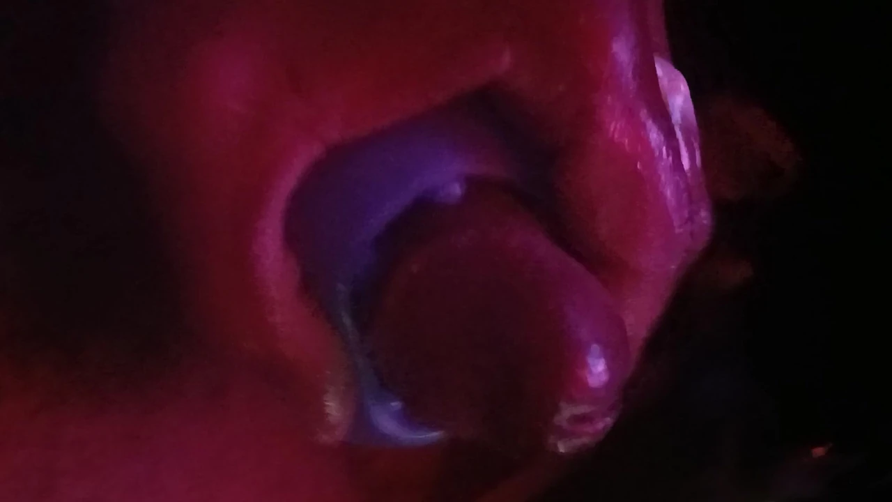 Just some BBC eggplant for you to admire. Almost at its full erections. Tell me what you think.
