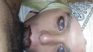 Stacey White prova di gola profonda con grande cazzo nero
