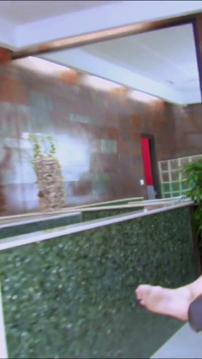 Lou Charmelle ile spa merkezinde porno çekimi sırasında anal seks | Bölüm 1