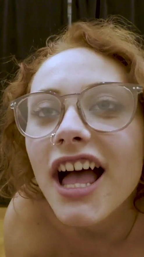 Kinky Ginger Luna Parish GIves A BJ And Gets Her Wet Twat Pounded! | Clip 1