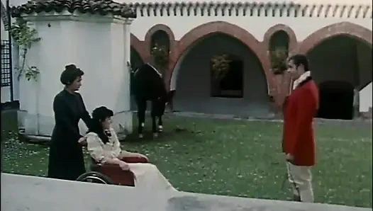 Красивая блондинка сосет член и трахается в замке