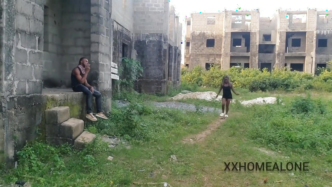 Street Hooker Got Punished in an Uncompleted Building by a Gangstar