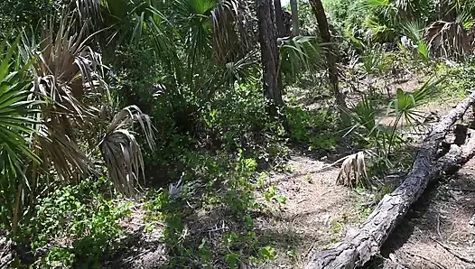 Bts Naturspaziergang und Masturbation auf dem Trail