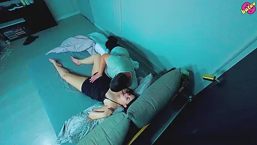 Горячая жена получает ее оргазмы с добрым утром киски